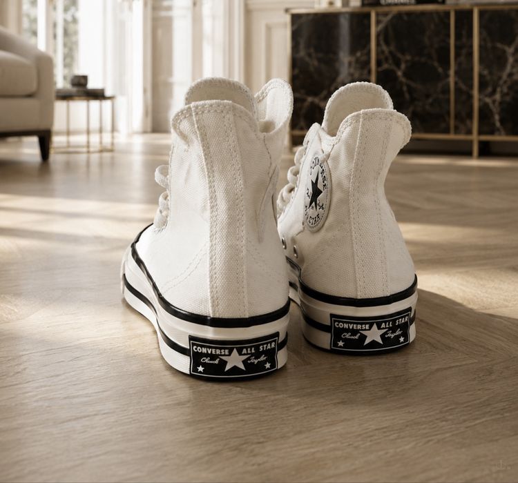 Продам кроссовки Converse All star