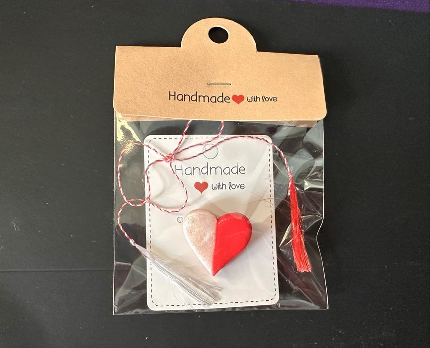 Broșe-Mărțișor handmade din lut polimeric