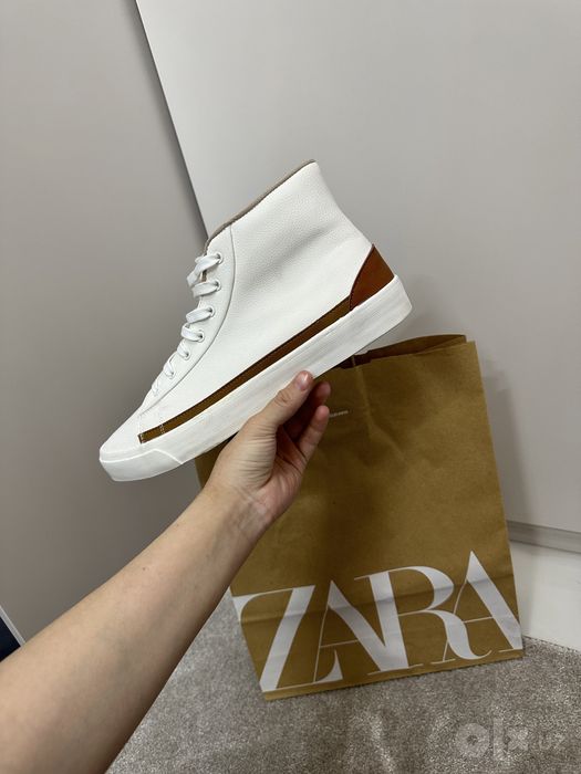 Кроссовки, кеды. Zara 43 размер. Новые с подарочным пакетом.