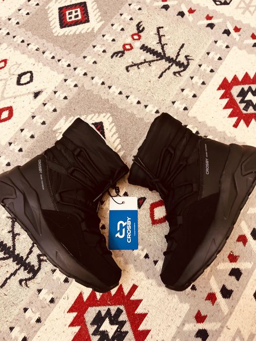 Новые дутики сапоги ботинки теплые Crosby