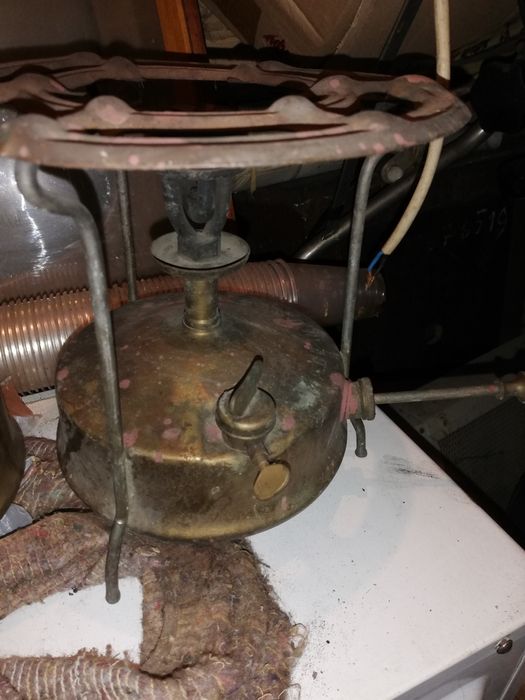 Продавам котлонче