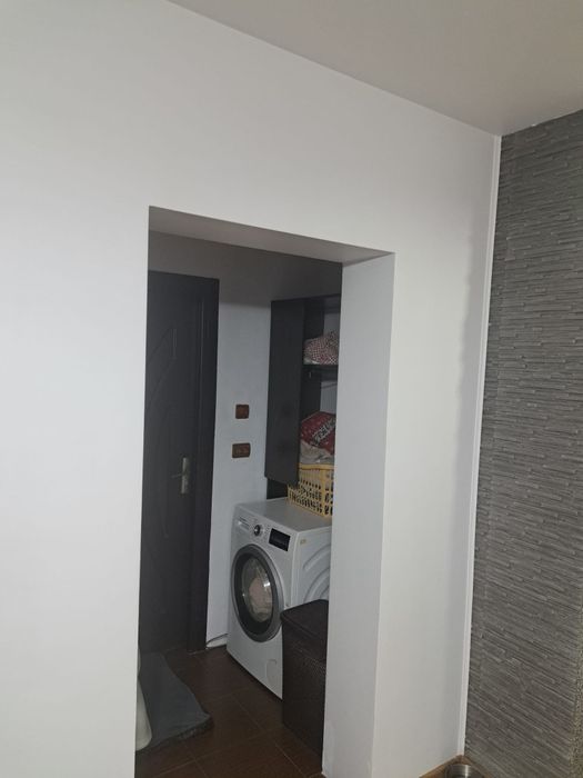 Vând apartament 2camere micro 4