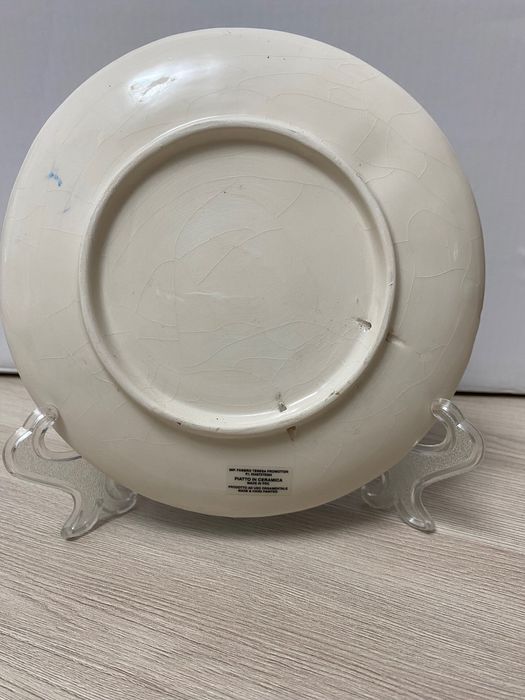 Продажа сувенирных оарелок