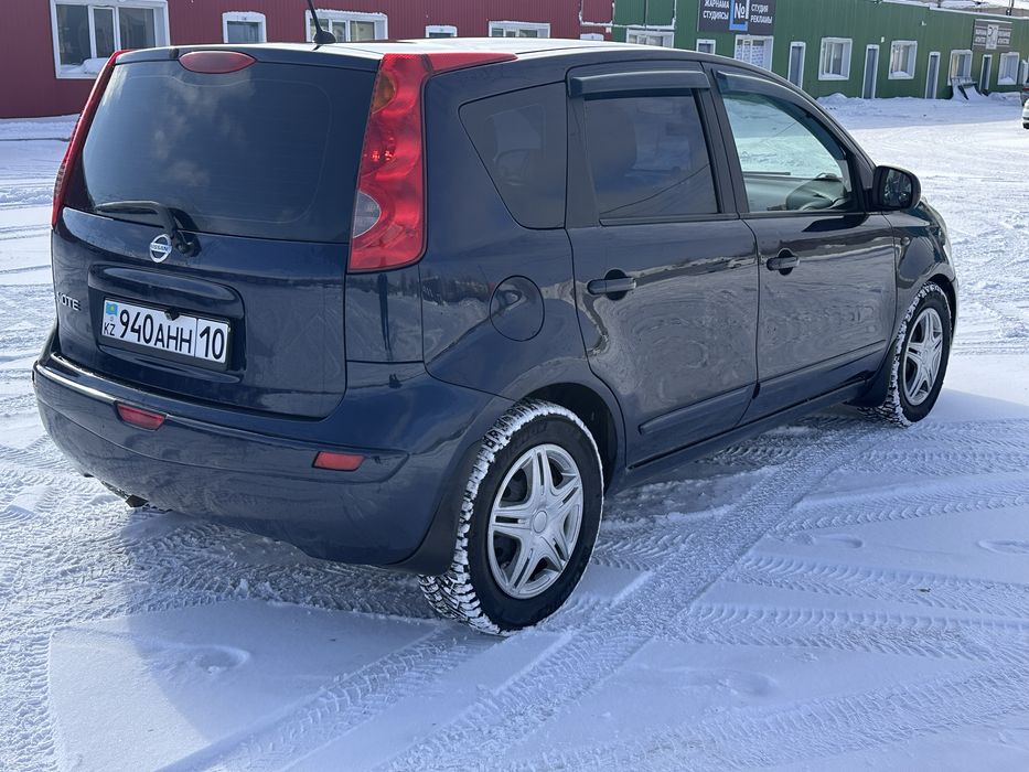 Продам Nissan Note автомат