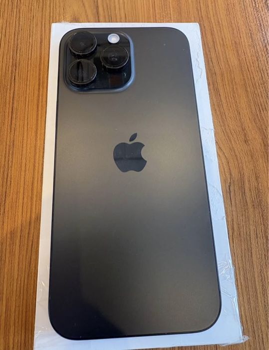 Vand iphone 16 pro max black impecabil