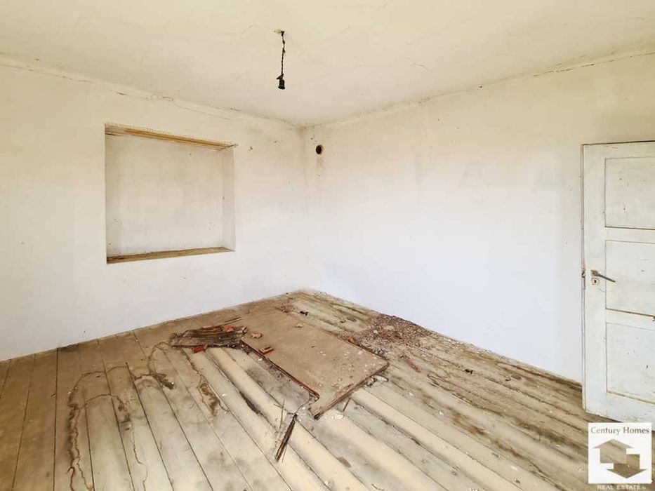 Продава се Къща в с. Гостилица, Област Габрово - 160 кв.м за 200 €/кв.м - Снимка #2