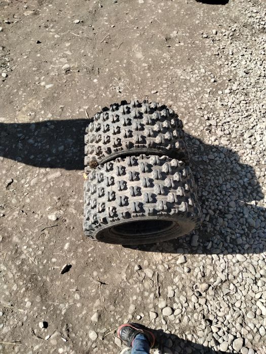 Vând roți de ATV pe 10