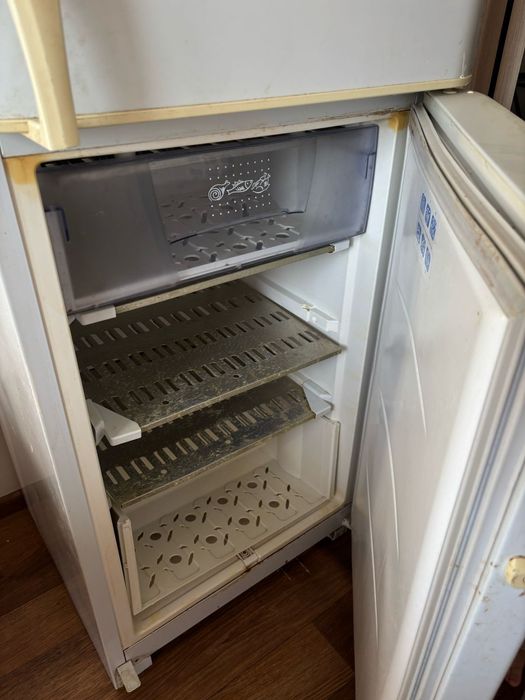 Холодильник на запчасти