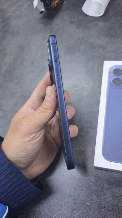 Iphone 17 pro max 256gb eac blue