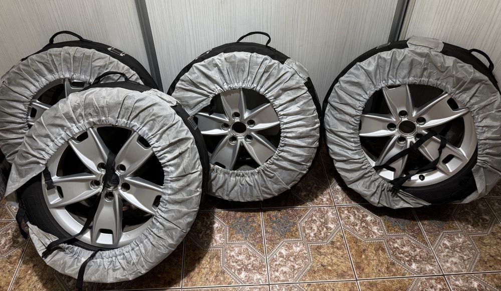 Jante Audi VW skoda seat originale pe 17 roti anvelope iarna 5x112