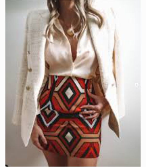 Сака и костюми на zara