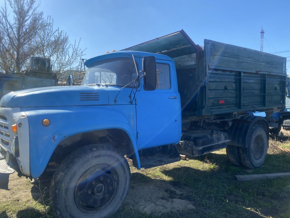продаю Зил 130 самосвал (сельский вариант)