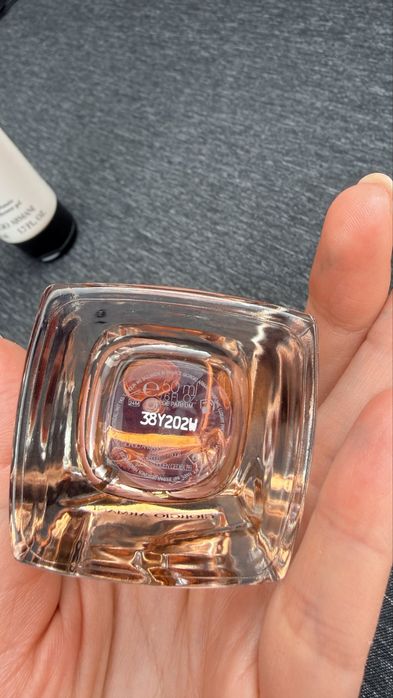 Продам оригинальные Armani Si