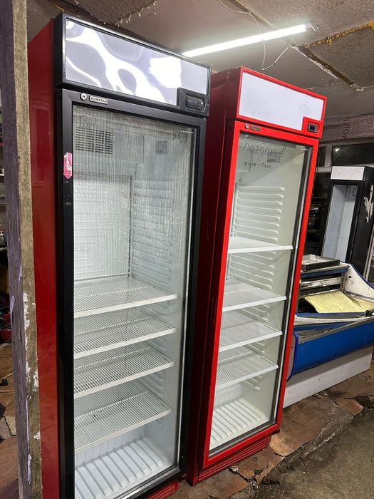 Витринный холодильник