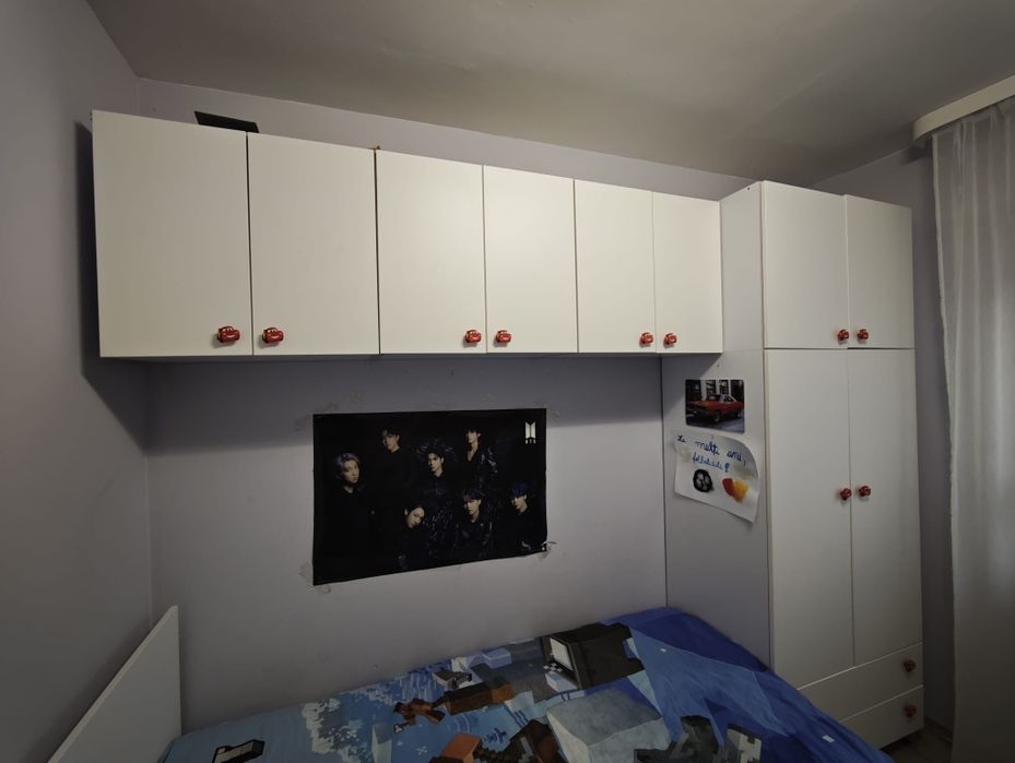 Mobilier cameră copii/tineret – 4 corpuri +pat– stare foarte bună – 950 lei