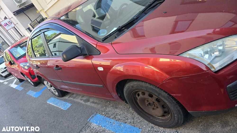 Vand ford focus 1.8 benzina