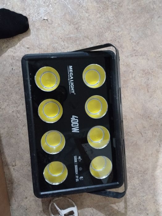 Прожектор сатам бу 25000