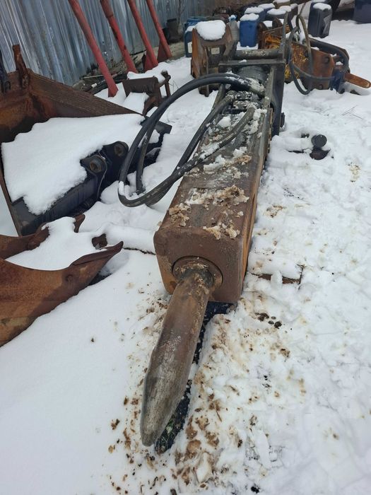 Хидравличен Чук за багер