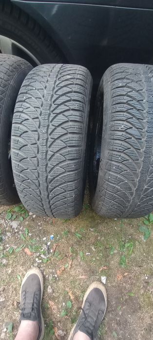 Зимни гуми на един сезон .стоя ли две години в  гаража.