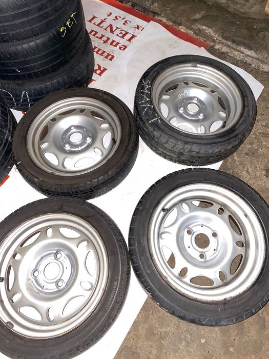 Vând jante de aliaj