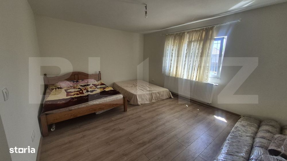 Casa cu 3 dormitoare de vanzare, 150 mp, teren 1345 mp, zona Lazuri
