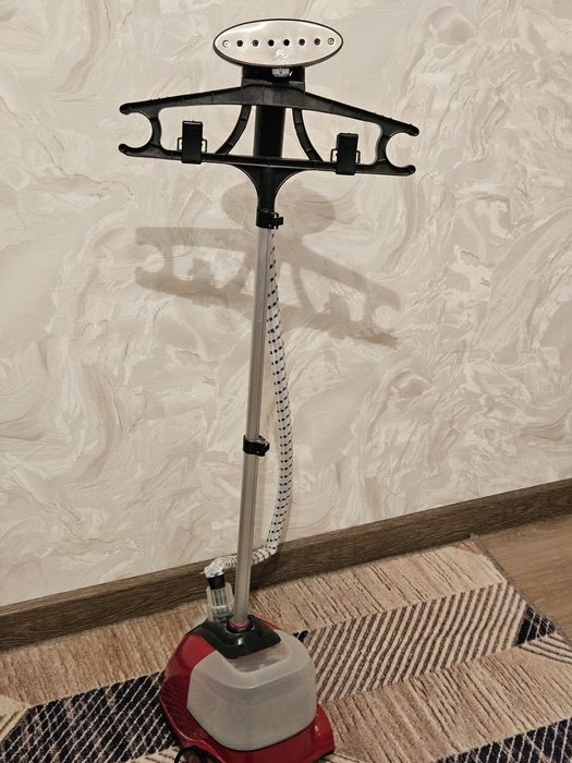 Вещи И стол и стулья