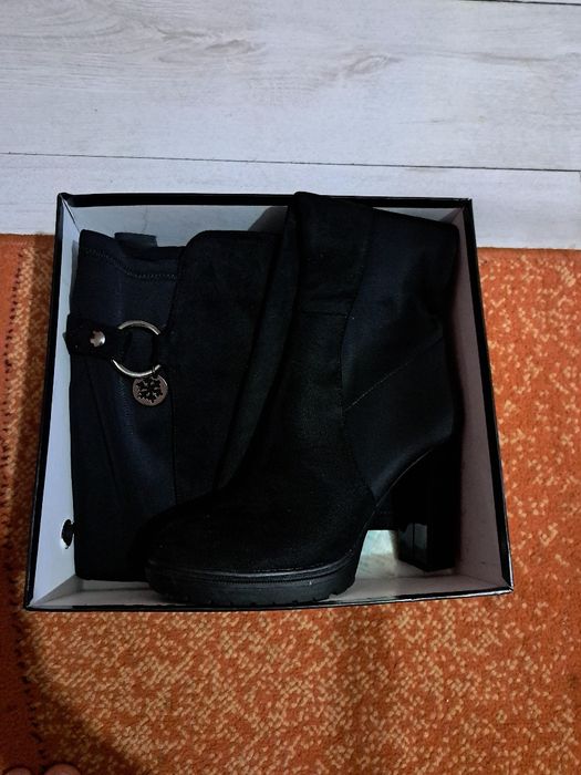 Дамски ботиши като нови