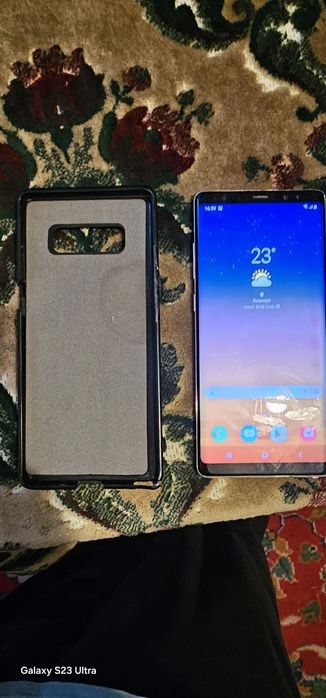 Samsung Note 8..