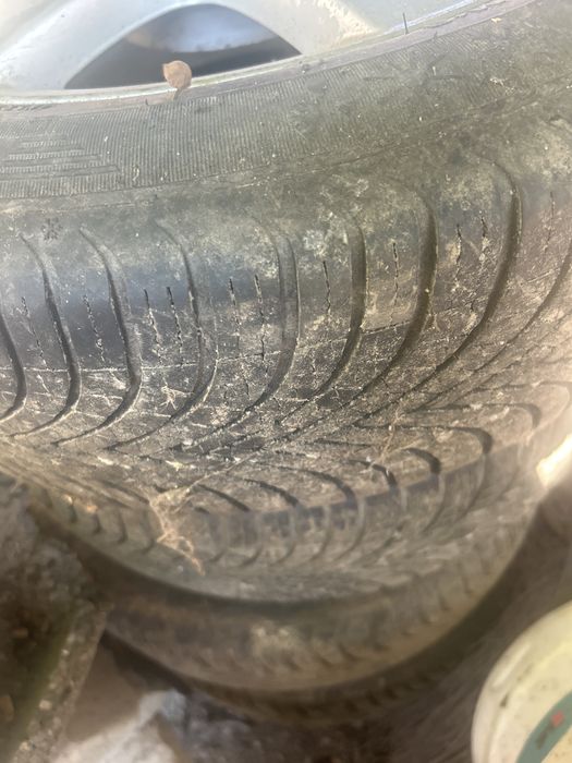 Vand jante Vw +anvelope 185/60R15