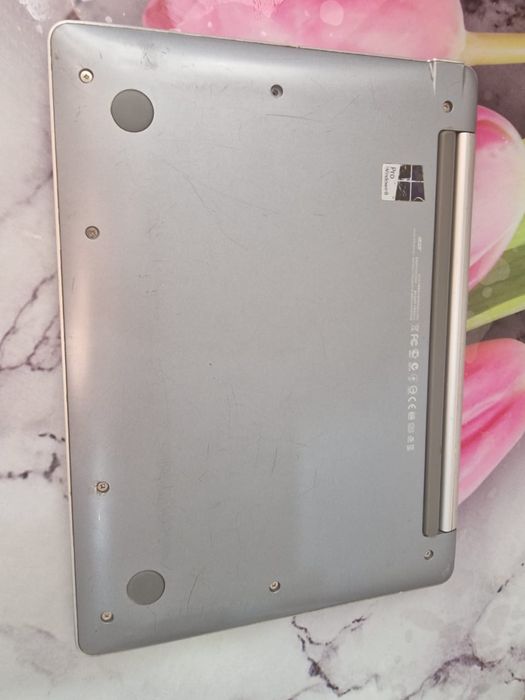 Продам офисный нетбук acer