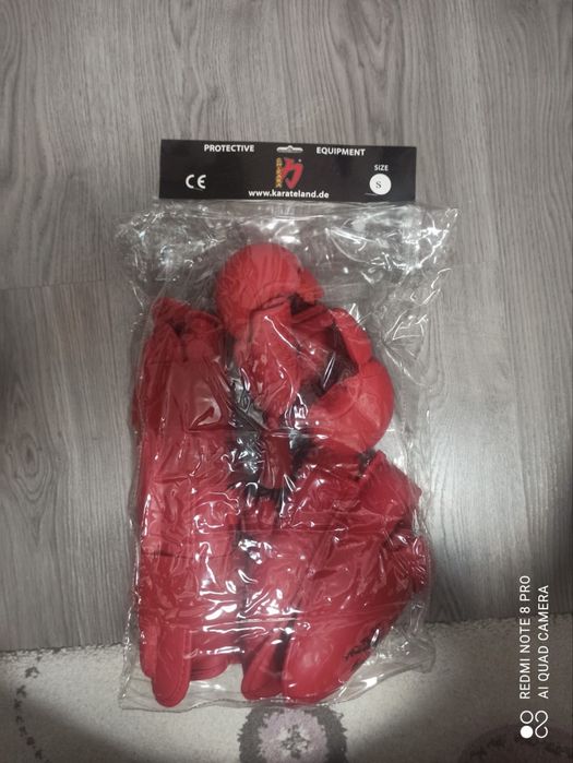 Протектори за крака,ръкавици за карате