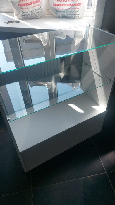 Стол со стеклом. Остовок