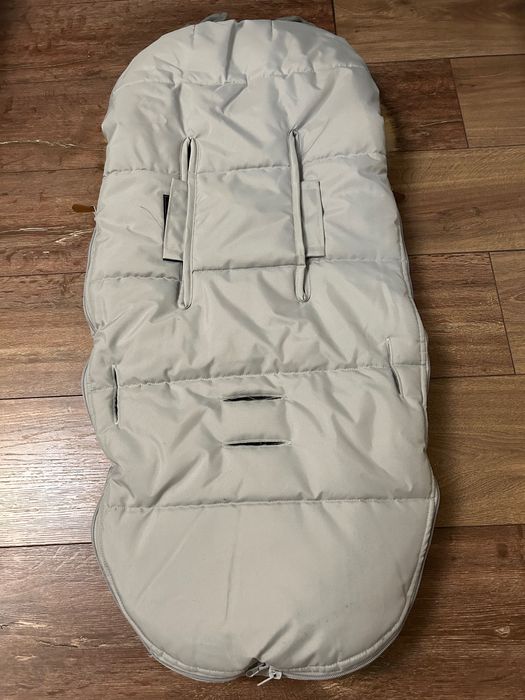 Зимно термо чувалче MoMi Footmuff