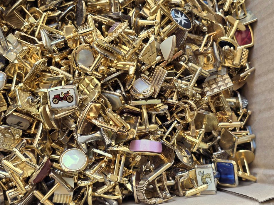 Лот Стари Позлатени Ръкавели Бутонели Позлата 1000 грама