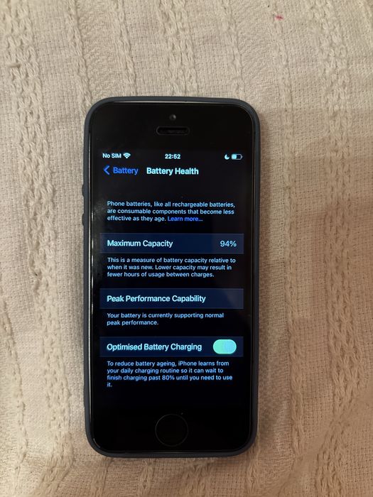 Продавам Iphone SE 32gb