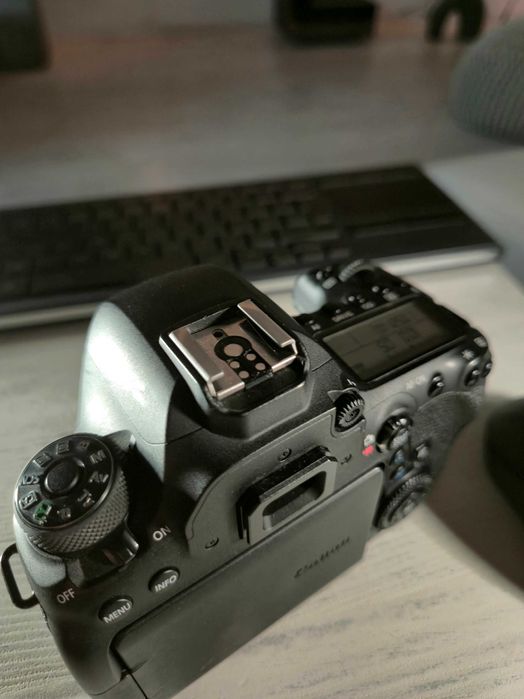 Vand Canon 6D Mark II Full Frame