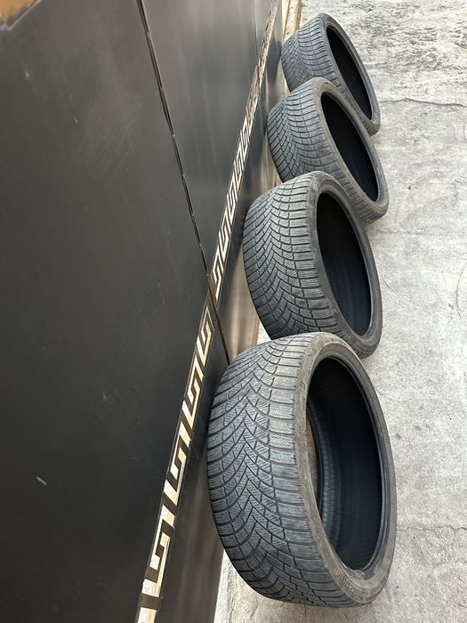 4 бр. Зимни Гуми 235/35/20 Bridgestone Blizzak DOT 22 година
