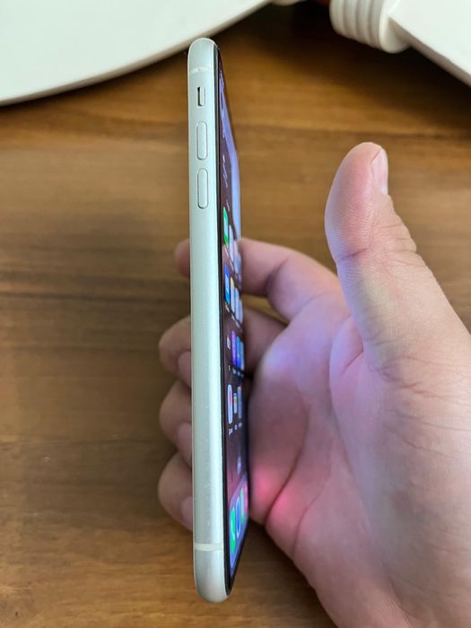 Айфон 11 в идеальном состоянии