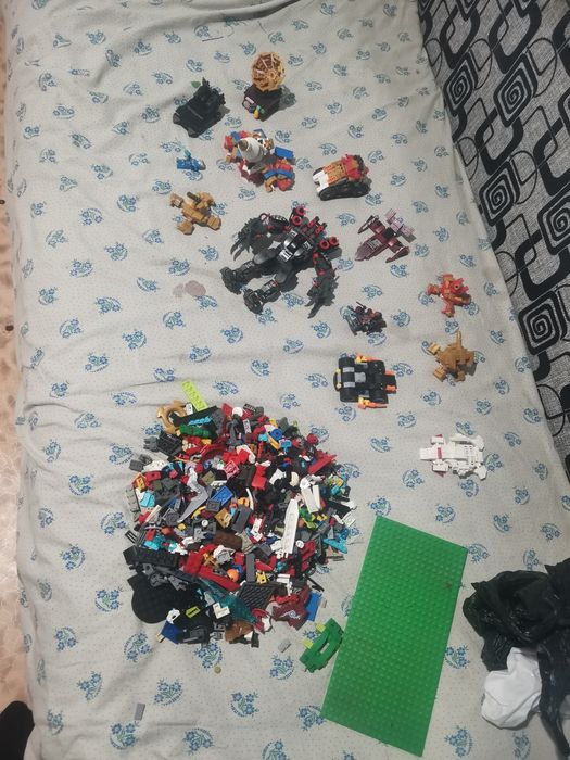 Продам лего игрушки