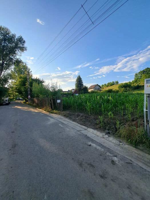 Teren 14 ari Moara Suceava, asfalt, utilități, 14 m deschidere, negoci