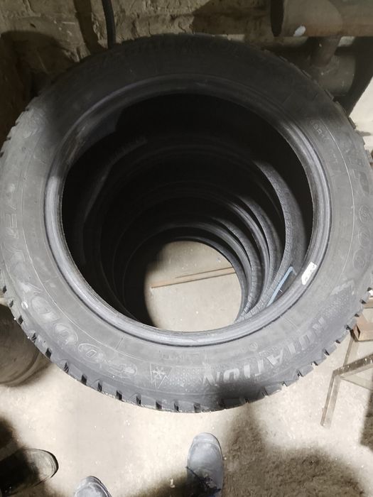 Продам резину Good Year