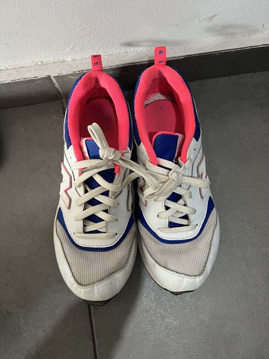 New balance бели кожени маратонки 37