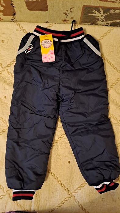 Продам теплые штаны на мальчика