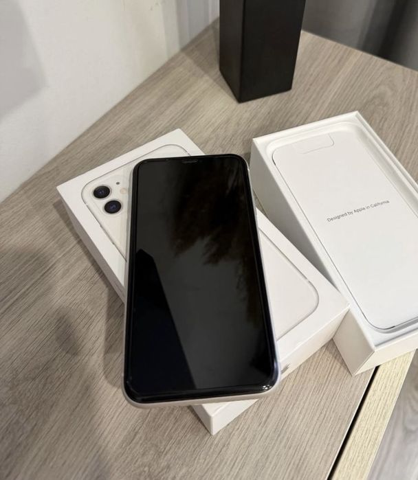 Продам Iphone 11 128GB идеал