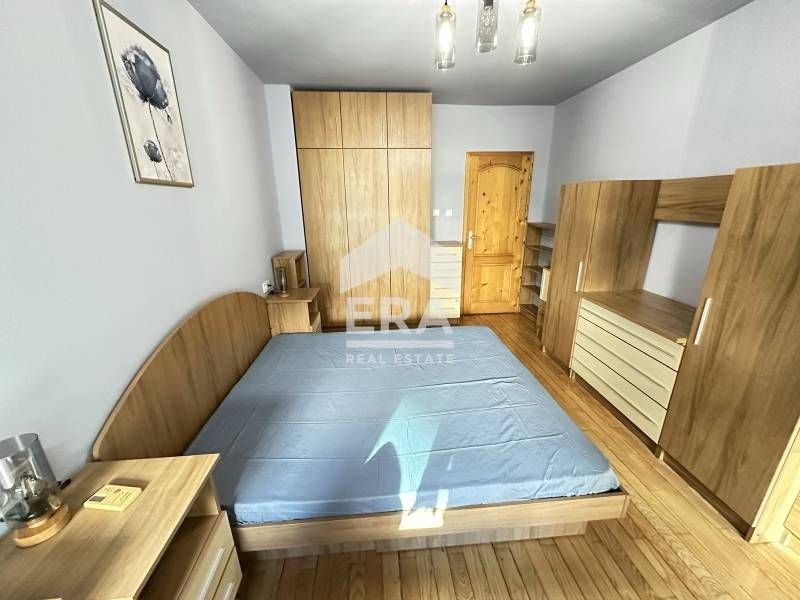 Дава се под наем Тристаен апартамент в Варна, Спортна зала - 122 кв.м за 1200 € - Снимка #8