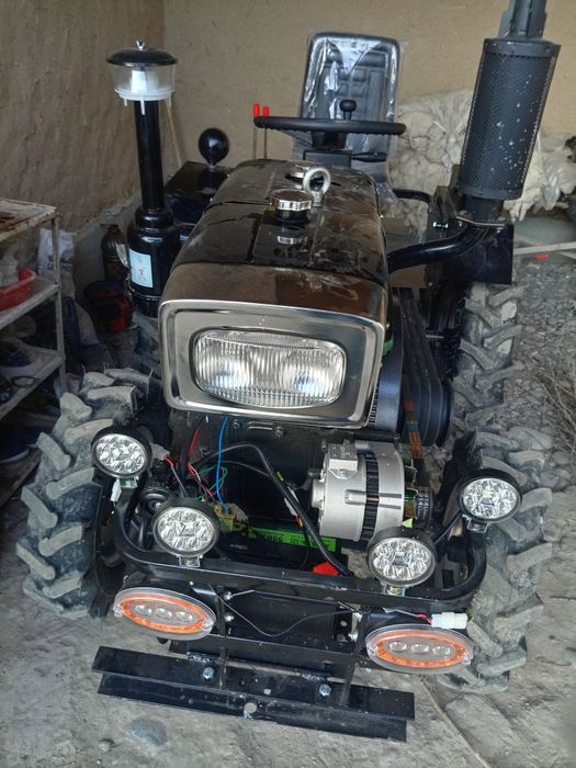 Zubr 1105 minutraktor