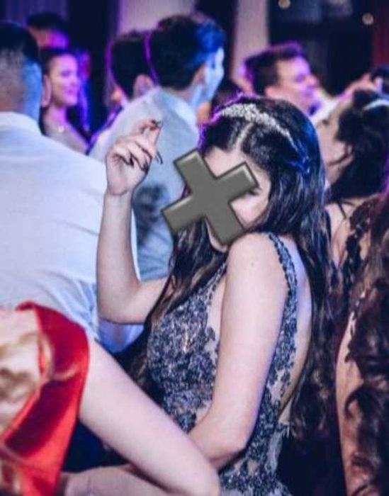 Бална рокля (абитуриентска)