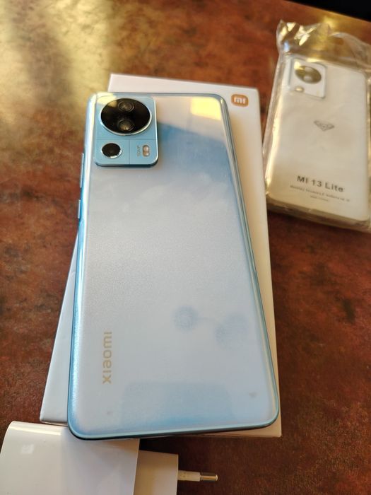 Xiaomi 13 Lite в идеальном состоянии