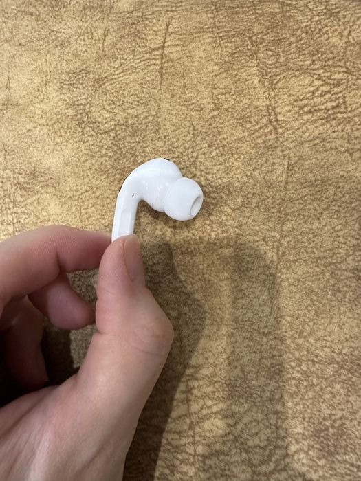 Наушник правый Airpods pro