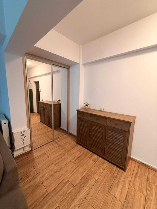 Nou pe piata! Apartament 2 camere, balcon, AC , loc de parcare, bloc nou- persoana fizica